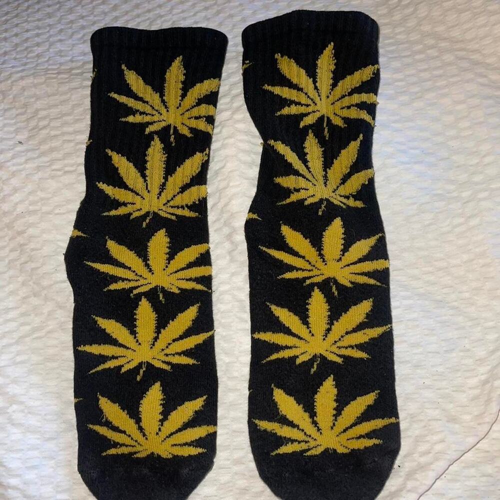 Marijuana Cannabis Leaf Socks